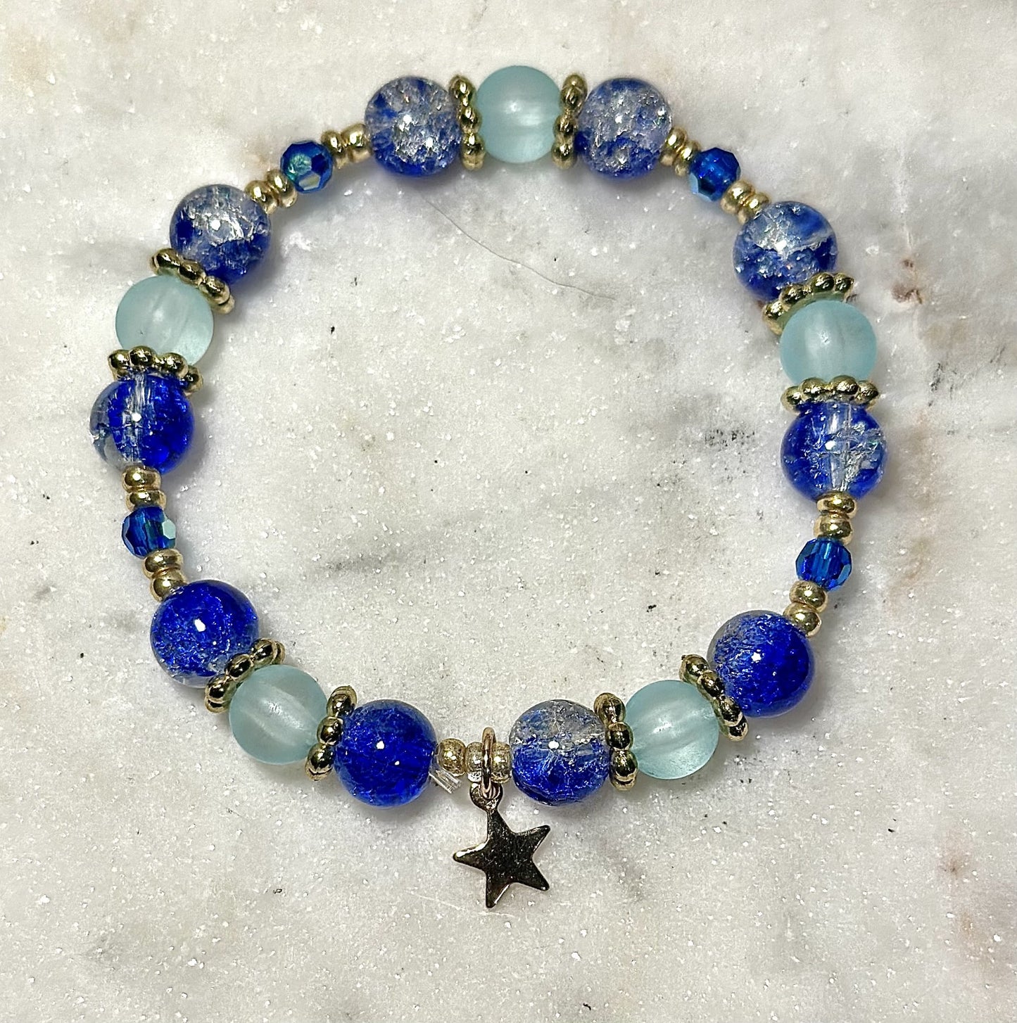 Crystal Bracelet / Sapphire Beads / Basic Gold (imitation) Charm